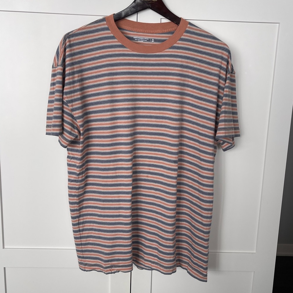 Abercrombie & Fitch Men’s Striped T-Shirt Size XL